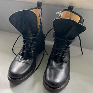 Frye boots EUC